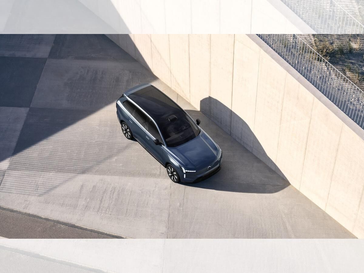 Volvo EX90 Plus Executive Edition