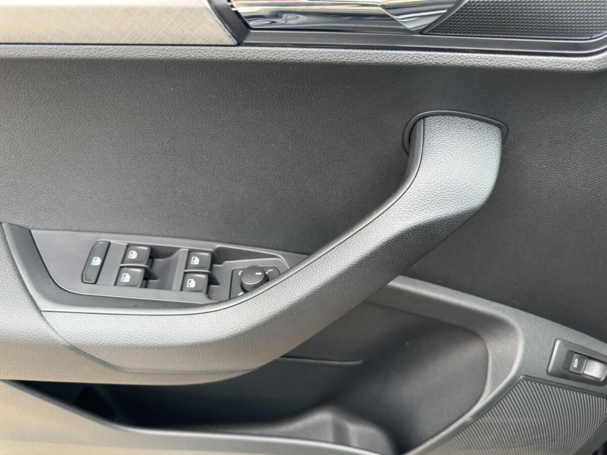 Skoda Karoq SOFORT VERFÜGBAR! 2.0 TDI DSG ACC AHK Navi Virtual eHeck