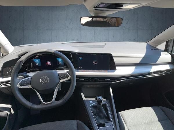 Volkswagen Golf Life 1.0 TSI STHZ*NAVI*SHZ vo/hi*LED*KlimaA