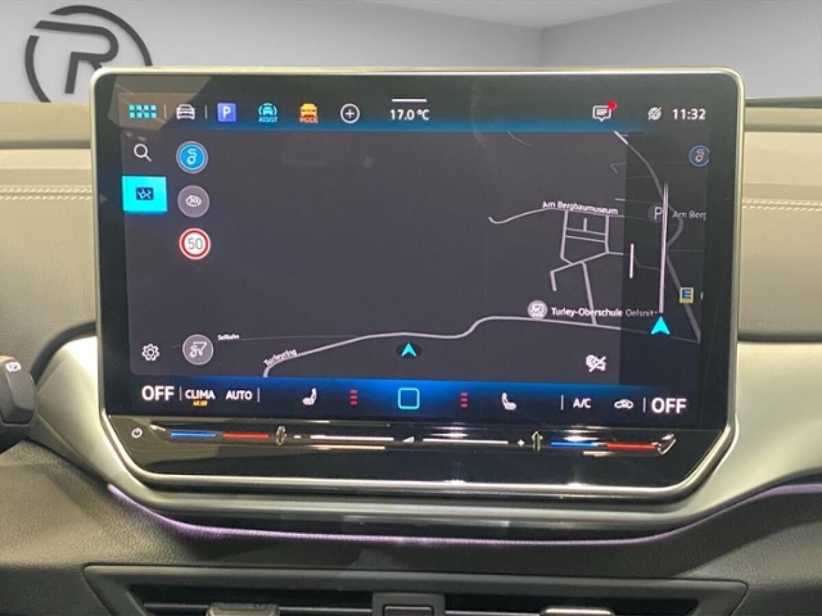 Volkswagen ID.4 Pro Performance Move h / Navi STHZ AHK