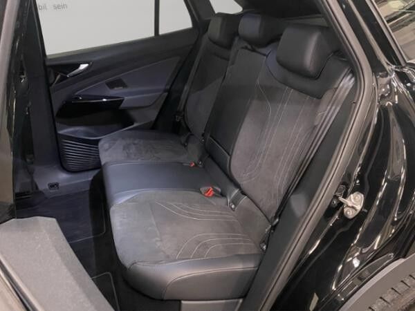 Volkswagen ID.4 Pro Performance Move h / Navi STHZ AHK