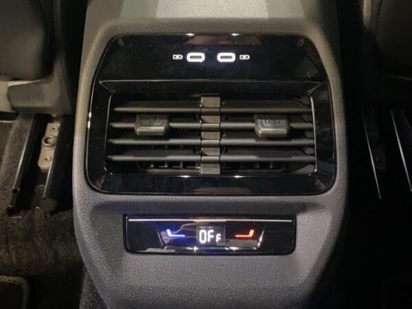 Volkswagen ID.4 Pro Performance Move h / Navi STHZ AHK