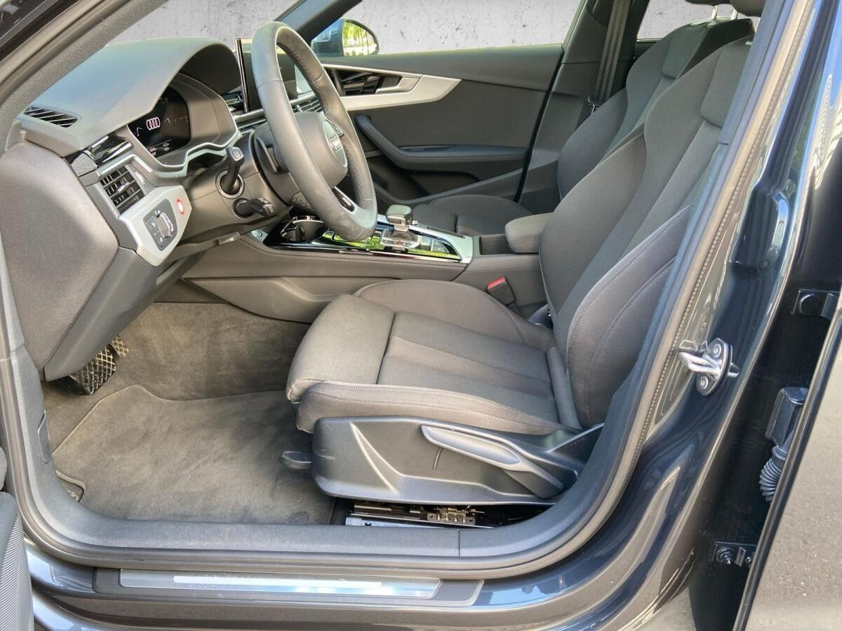 Audi A4 Avant 35 TFSI adv. S-tr. *LED*AHK*Navi*