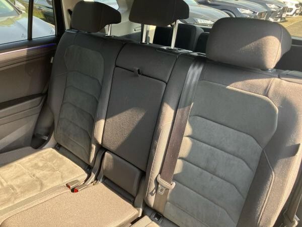 Volkswagen Tiguan Allspace Elegance 2.0 TSI 4M DSG / Matrix