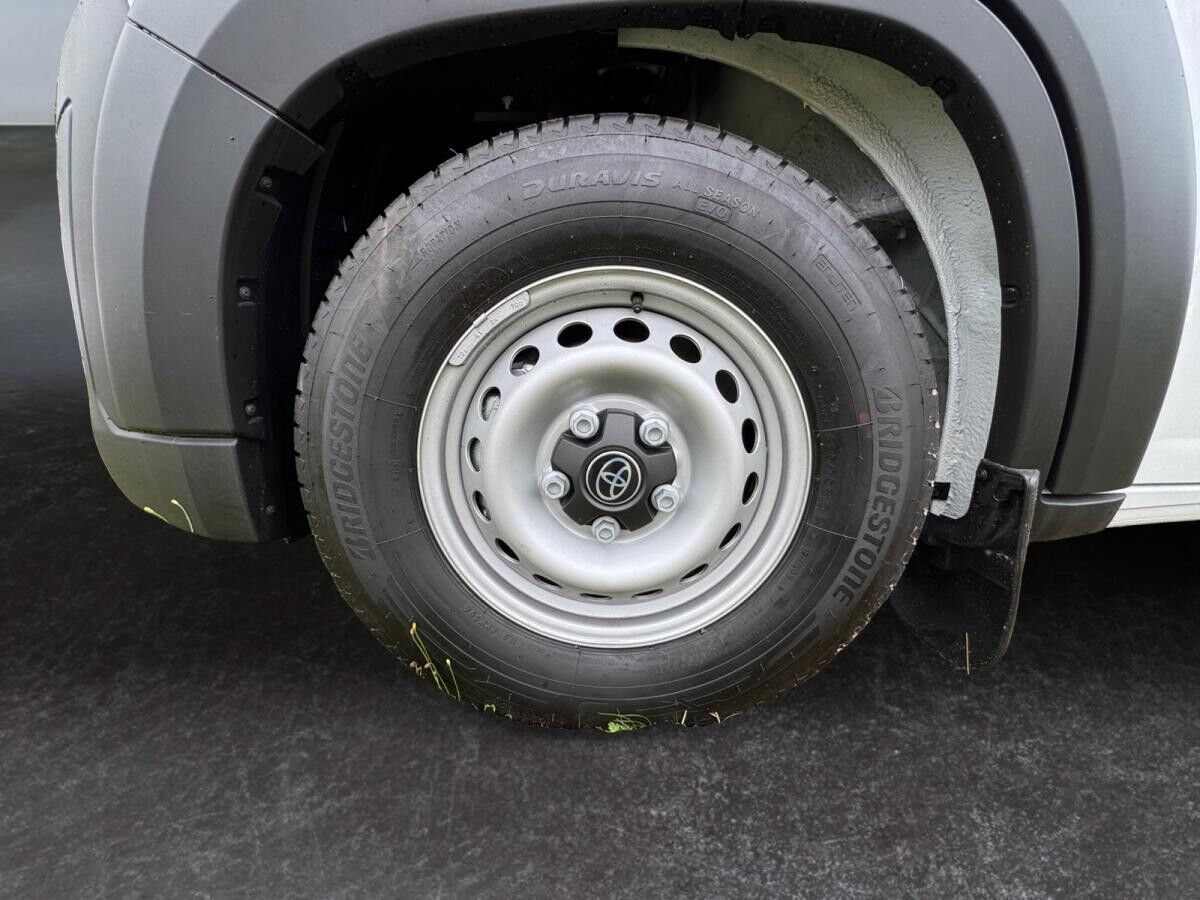 Toyota Proace Max Pritsche mit Doppelkabine | 180 PS | Diesel | Autom.