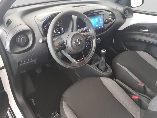 Toyota Aygo X Business Edition Sitzheizung / Rückfahrkamera Inkl. Servicepaket