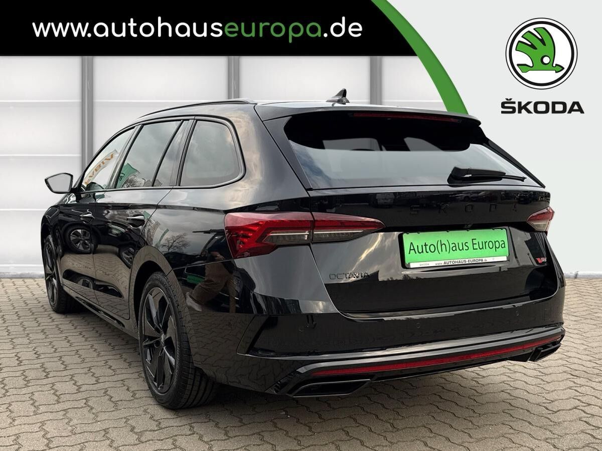 Skoda Octavia Combi RS 2,0 TSI 195 kW 7-Gang-DSG