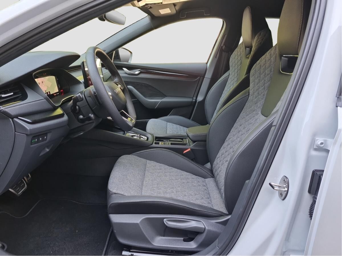 Skoda Octavia Combi 2.0 TDI DSG MATRIX AHK 360° Winter