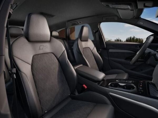 Audi A6 Avant e-hybrid qu. MATRIX*WR*AHK*Sportsitze**