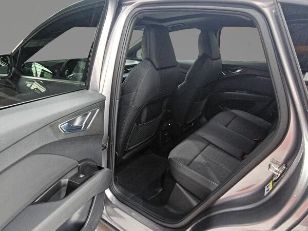 Audi Q4 e-tron 45 Sportback S-Line AHK HuD PANO NAVI