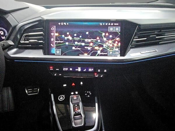 Audi Q4 e-tron 45 Sportback S-Line AHK HuD PANO NAVI
