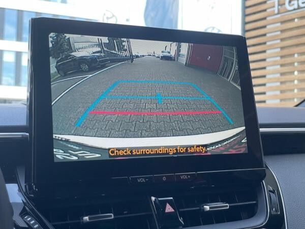 Toyota Corolla TS 2.0 Teamplayer +Technik-Paket +div. Farben