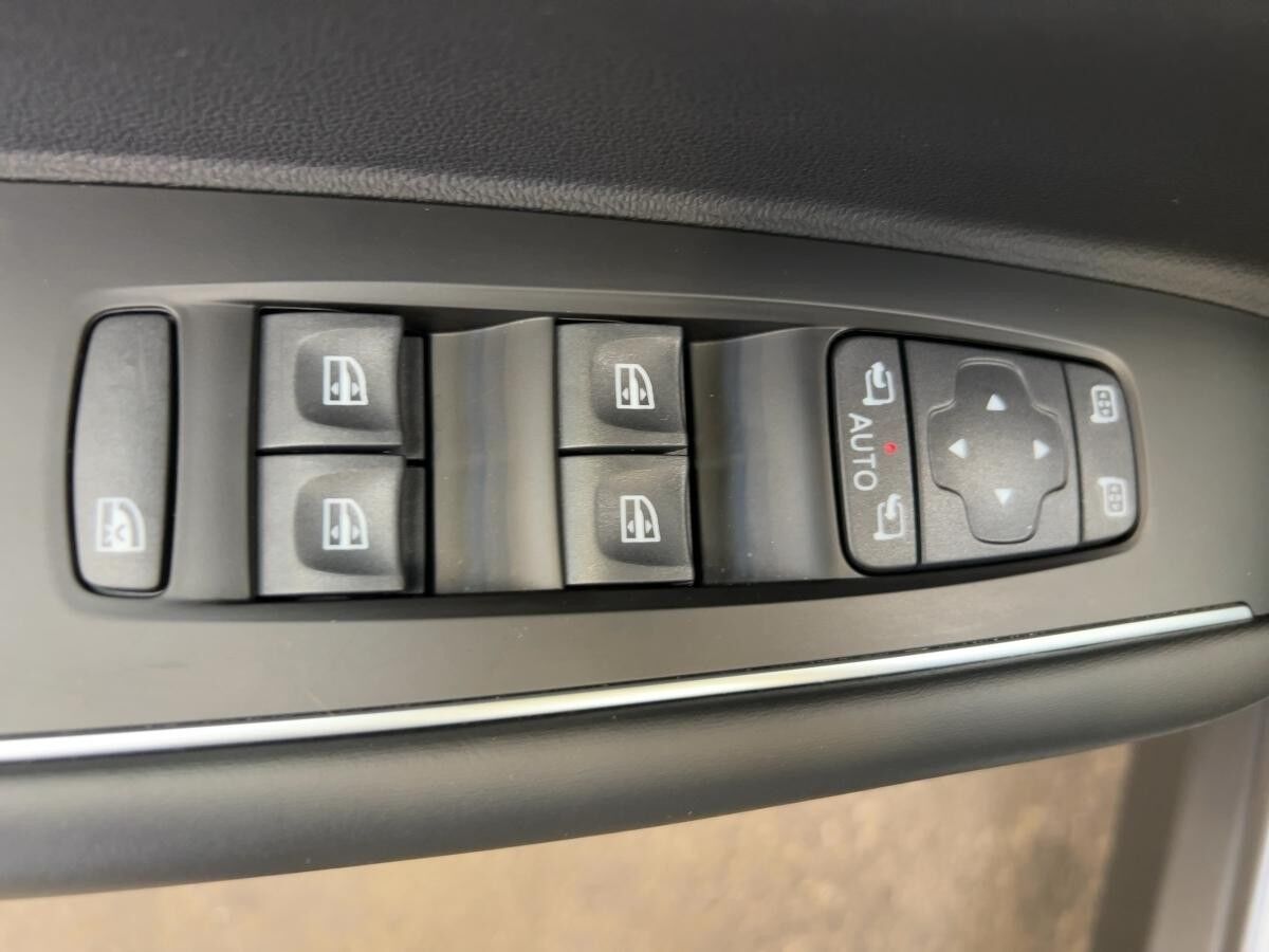 Renault Koleos INITIALE PARIS 4x4 DCI 185 UPE:53.800,-