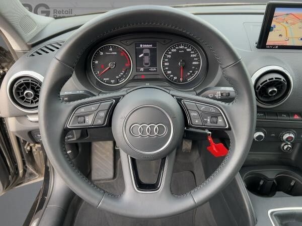 Audi A3 1.6 TDI 30 Design PDC KLIMA MMI Plus