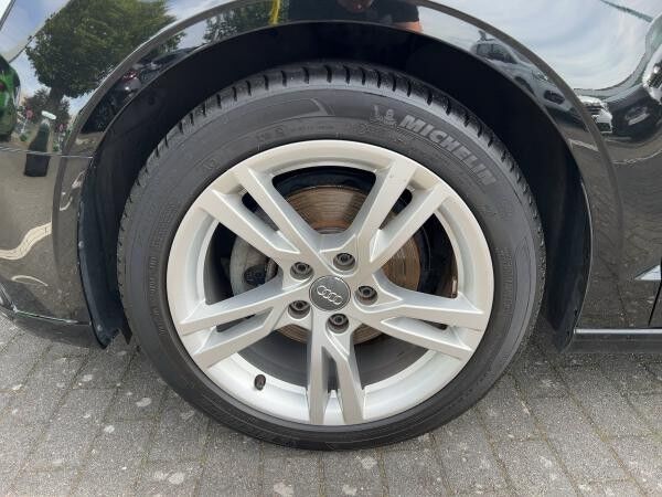 Audi A3 1.6 TDI 30 Design PDC KLIMA MMI Plus