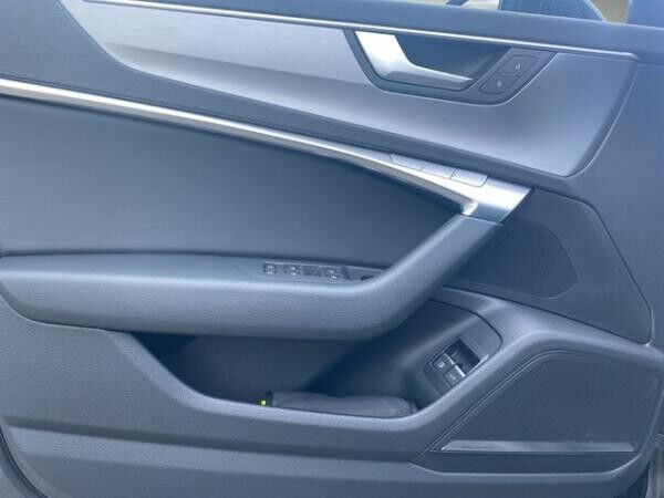 Audi A6 Avant 55 TFSI e S line quattro S tronic ALW