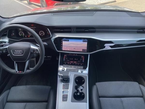 Audi A6 Avant 55 TFSI e S line quattro S tronic ALW
