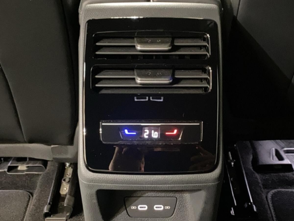 Volkswagen ID.7 Tourer Pro h / Navi LED ACC RFK AHK