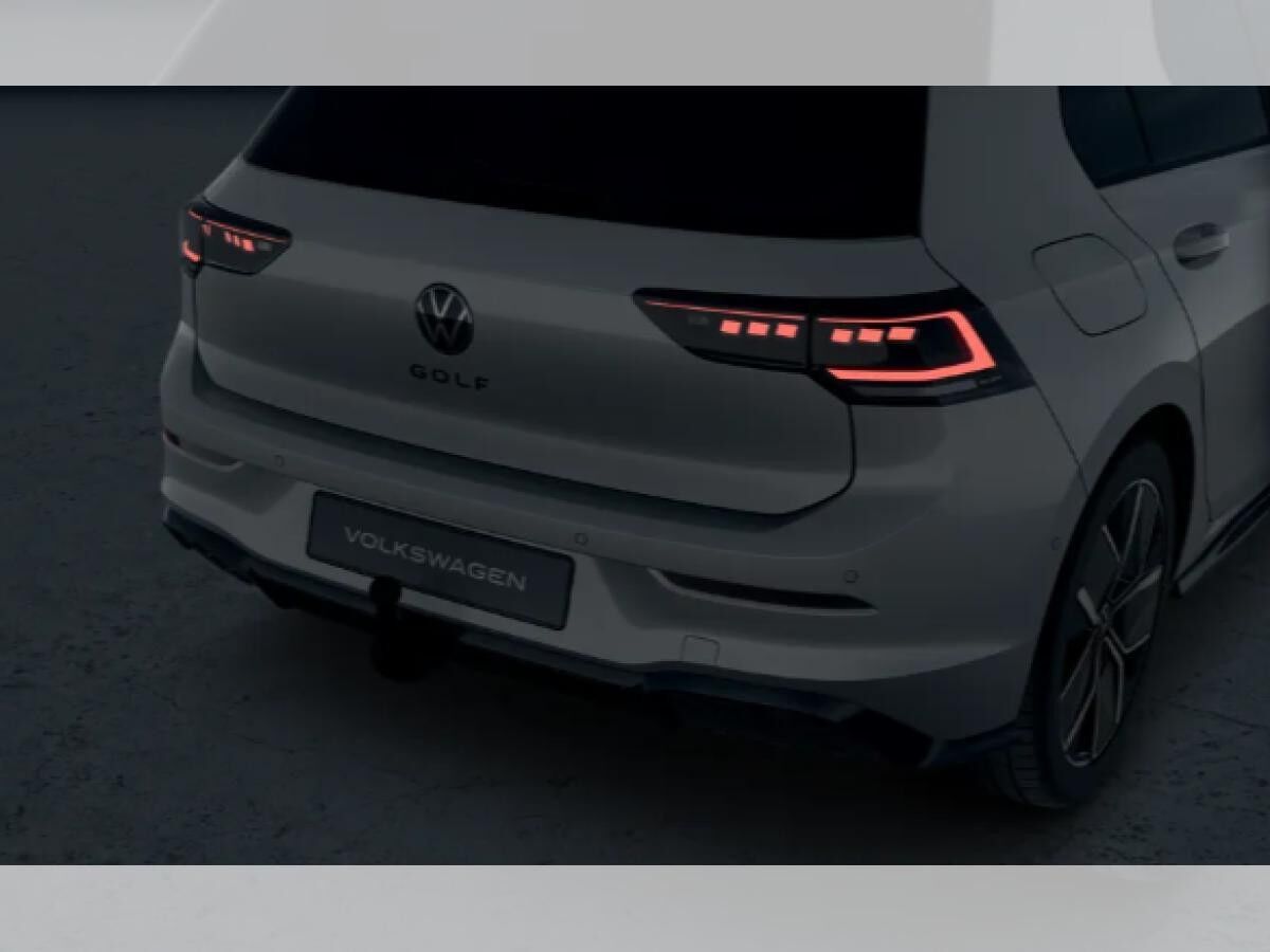 Volkswagen Golf R-Line 2.0TSI 190PS DSG 4MOTION *BLACK STYLE*MATRIX*AHK*STANDHZG*KEYLESS*55.180€*