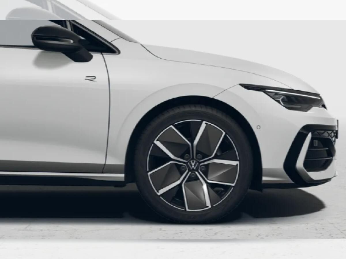 Volkswagen Golf R-Line 2.0TSI 190PS DSG 4MOTION *BLACK STYLE*MATRIX*AHK*STANDHZG*KEYLESS*55.180€*