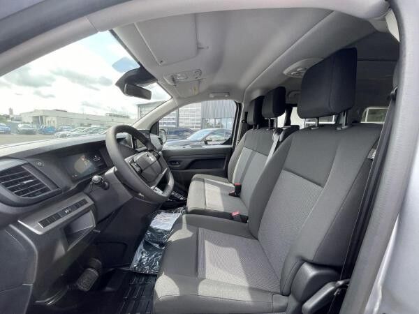 Opel Vivaro 9-Sitzer Automatik Kamera+Navi+Carplay