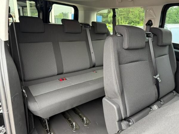 Opel Vivaro 9-Sitzer Automatik Kamera+Navi+Carplay