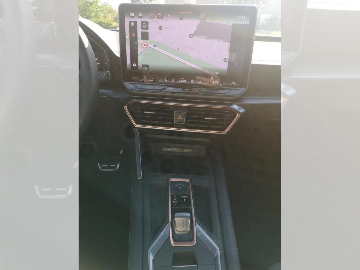 Cupra Leon 2.0 TSI 333PS 4Drive VZ HD-Matrix-LED Pano/Schiebe Aktion bis 14.11.2025