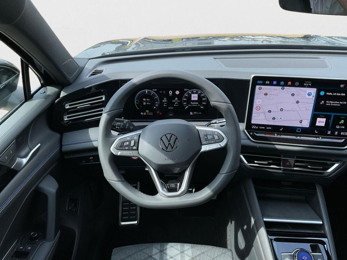 Volkswagen Tiguan R-Line 1.5 eHybrid DSG Kamera AHK Navi ACC Matrix-LED