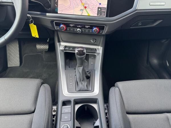 Audi Q3 Sportback S line 35TFSI LED AHK NAV ACC VIRT