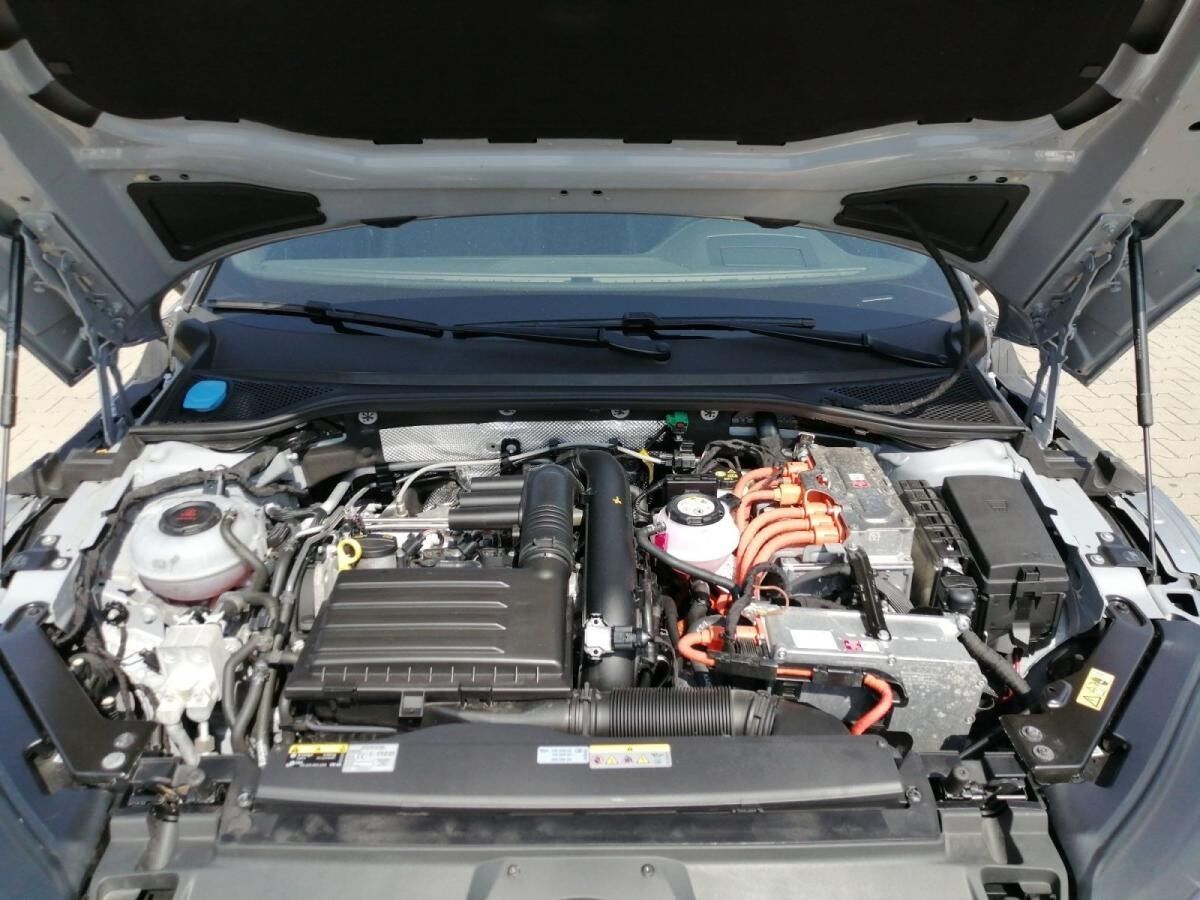 Volkswagen Arteon Shooting Brake R-Line eHybrid AHK Pano19"