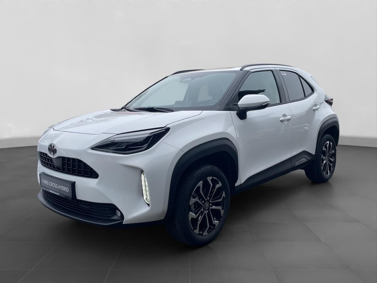Toyota Yaris Cross 1,5 Hybrid 130PS 4x2 Teamplayer Winter-Paket*SOFORT Verfügbar* Toyota Yaris Cross 1,5 Hybrid 130PS 4x2 Teamplayer Winter-Paket*SOFORT Verfügbar*