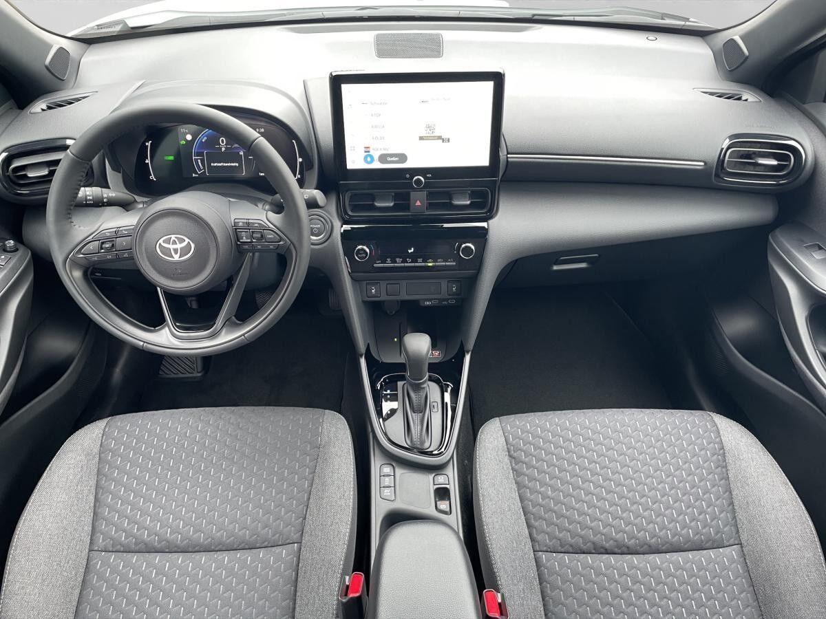 Toyota Yaris Cross 1,5 Hybrid 130PS 4x2 Teamplayer Winter-Paket*SOFORT Verfügbar* Toyota Yaris Cross 1,5 Hybrid 130PS 4x2 Teamplayer Winter-Paket*SOFORT Verfügbar*