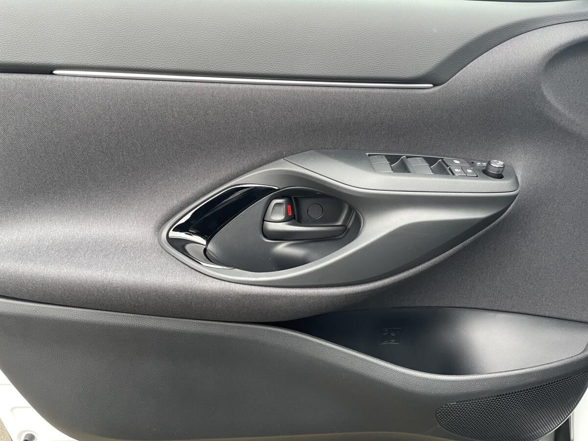 Toyota Yaris Cross 1,5 Hybrid 130PS 4x2 Teamplayer Winter-Paket*SOFORT Verfügbar* Toyota Yaris Cross 1,5 Hybrid 130PS 4x2 Teamplayer Winter-Paket*SOFORT Verfügbar*