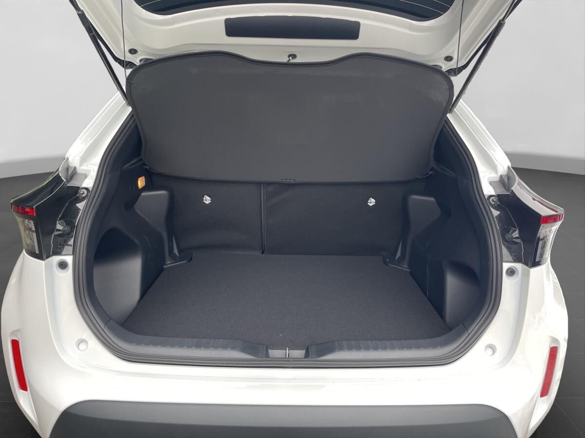 Toyota Yaris Cross 1,5 Hybrid 130PS 4x2 Teamplayer Winter-Paket*SOFORT Verfügbar* Toyota Yaris Cross 1,5 Hybrid 130PS 4x2 Teamplayer Winter-Paket*SOFORT Verfügbar*