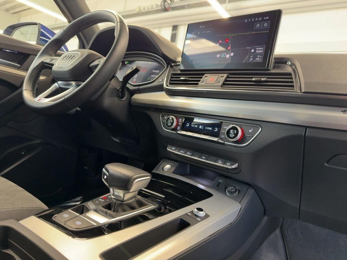 Audi Q5 40 TDI qu. S line LED Kamera AHK Navi virtual