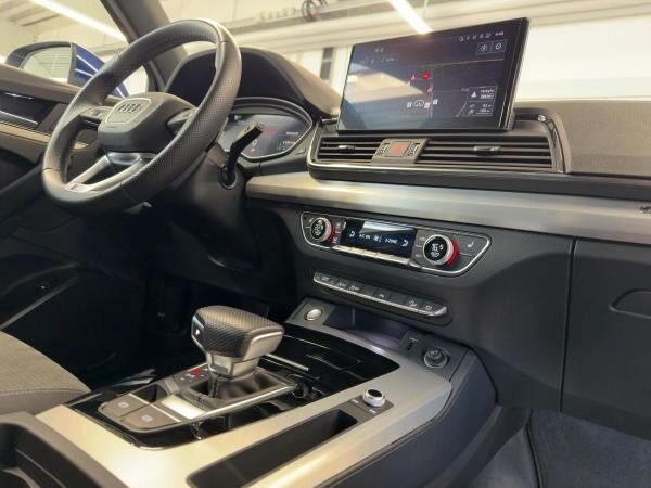 Audi Q5 40 TDI qu. S line LED Kamera AHK Navi virtual