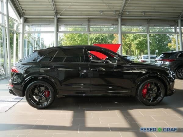 Audi RS Q8 SUV performance tiptronic