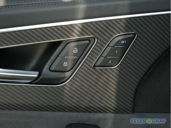 Audi RS Q8 SUV performance tiptronic