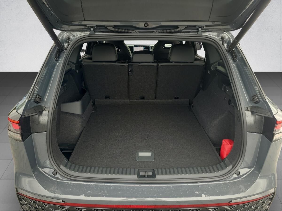 Volkswagen Tayron R-Line 2.0 TSI DSG 4Motion *BlackStyle*