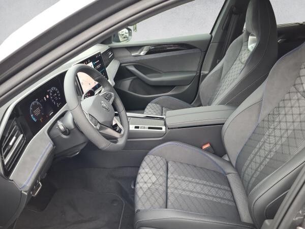 Volkswagen Passat Variant R-Line 2.0 TDI DSG *BlackStyle*