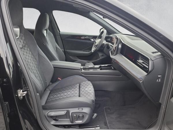Volkswagen Passat Variant R-Line 2.0 TDI 4M *BlackStyle*