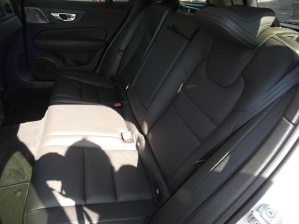 Volvo V60 B4 (Diesel) Ultimate Dark (EURO 6d) (DPF)