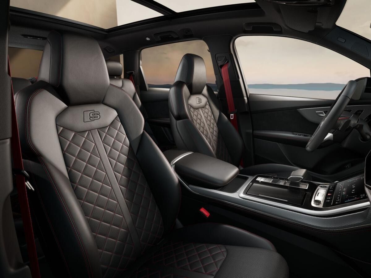 Audi Q7 SUV S line business TFSI e qu. *AHK/B&O/HUD/MATRIX/PANO*