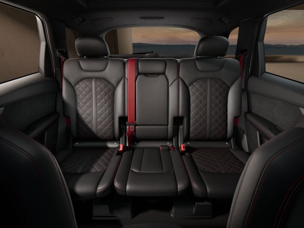 Audi Q7 SUV S line business TFSI e qu. *AHK/B&O/HUD/MATRIX/PANO*