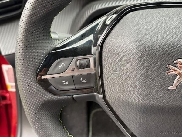 Peugeot 2008 e- Elektromotor 136 (e-) e- **FLA LM KAM **