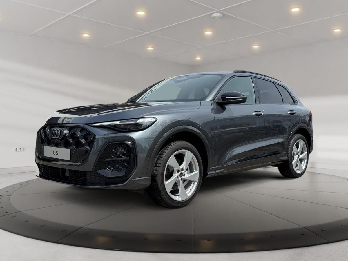 Audi Q5 SUV TFSI quattro S tronic ,S Line,PDC