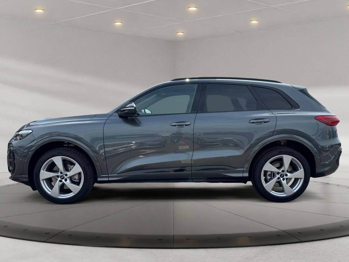 Audi Q5 SUV TFSI quattro S tronic ,S Line,PDC