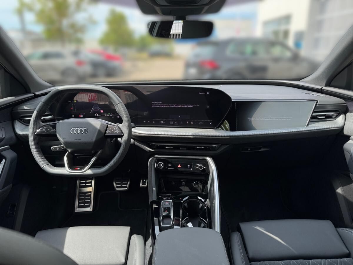 Audi Q5 SUV TFSI quattro S tronic ,S Line,PDC