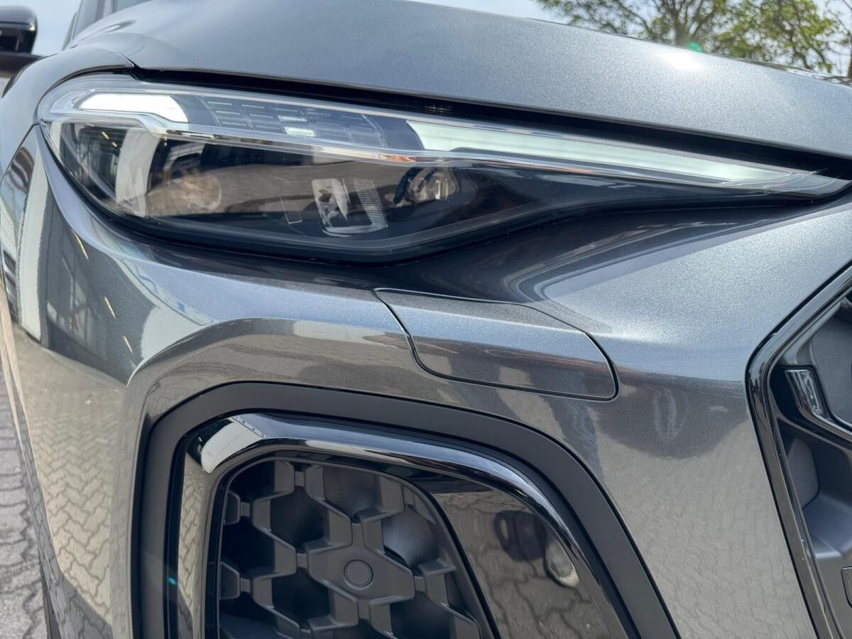 Audi Q5 SUV TFSI quattro S tronic ,S Line,PDC