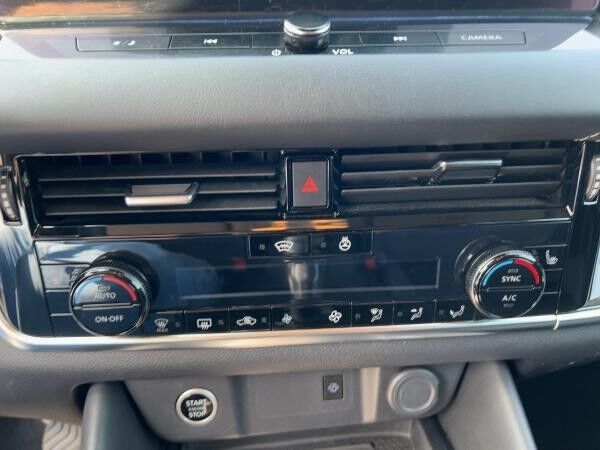 Nissan Qashqai 1.3 DIG-T MHEV Kamera Klima Navi